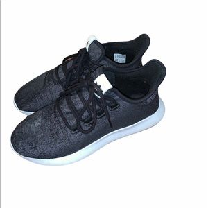 Adidas tubular W7.5